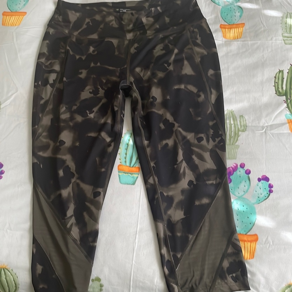 Like new leggings. Camouflage.